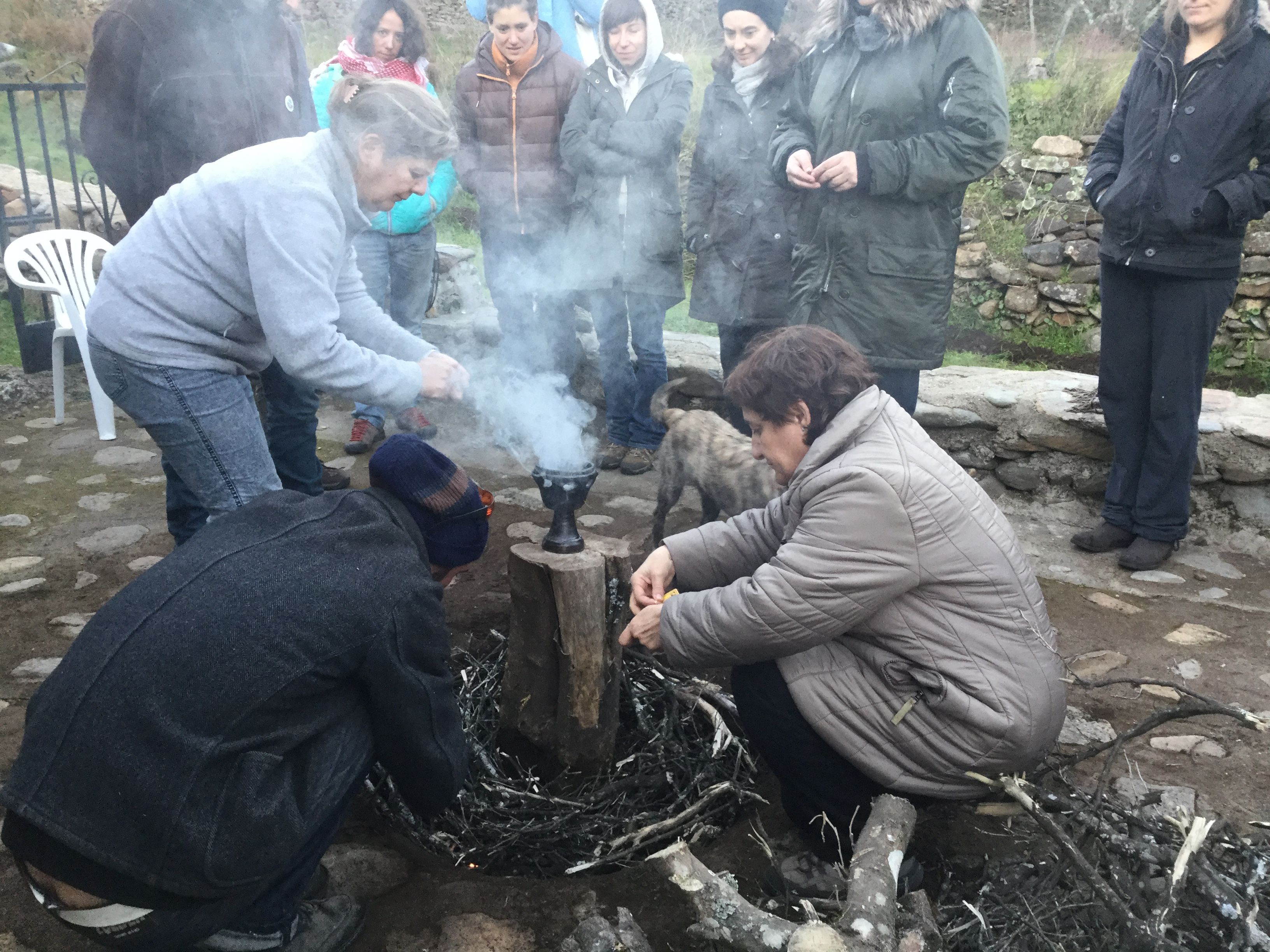 ritual con la copa y el arbol